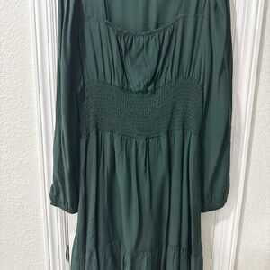 Chic Forest Green Long Sleeve Dress